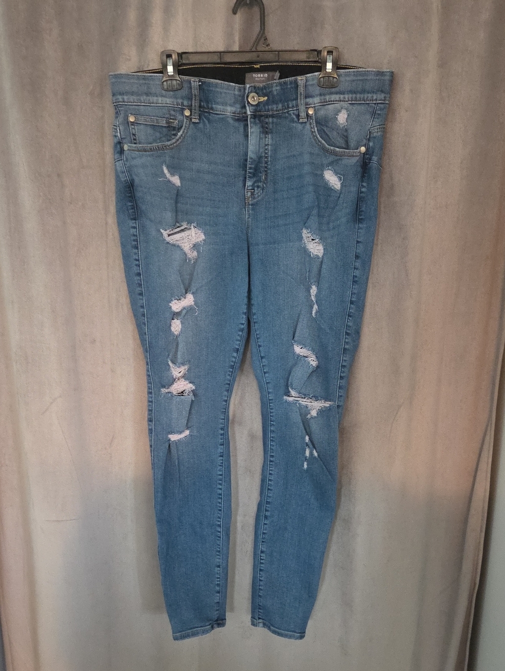 torrid Size 18T Medium Blue Distressed Skinny Jeans